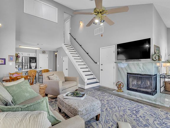 3rd image of 5001 Grande Dr APT 1621