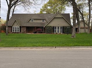 10230 S Quebec Ave, Tulsa, OK 74137