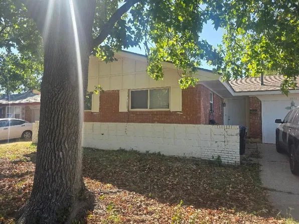1913 N Timber Ave, Bethany, OK 73008