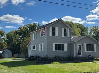401 Leonard St, South Amherst, OH 44001