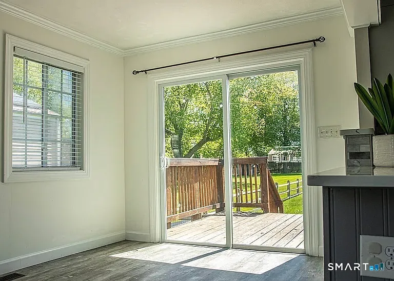 217 Merwin Ave — Photo 5