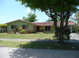 10320 SW 98th St, Miami, FL 33176