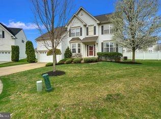 16 Gateswood Ct, Bordentown, NJ 08505