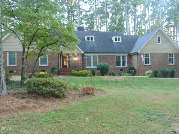 1755 Parker Ln, Henderson, NC 27536