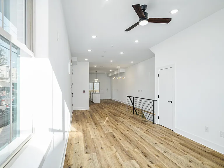 1701 S 24th St #1 — Photo 11