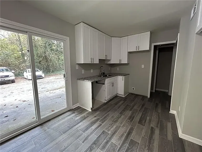 27 Peyton Pl SW #27 — Photo 3