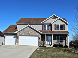 116 Boeing Trl, Poplar Grove, IL 61065