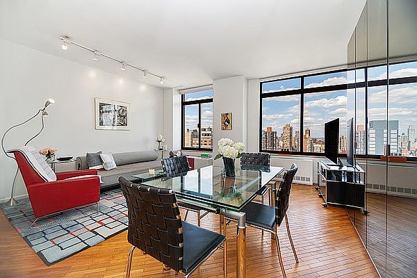 1st image of 400 E 70th St APT 3502