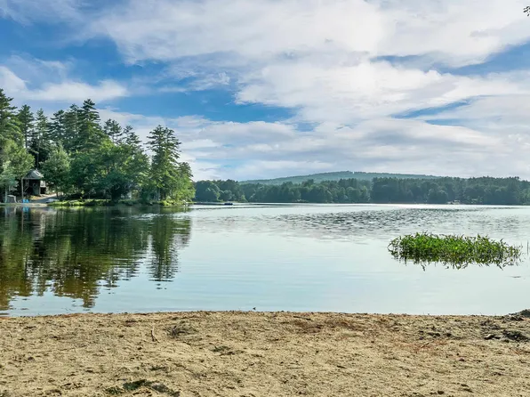 21 Birch Tree Lane, Hillsborough, NH 03244