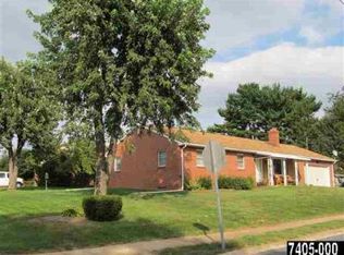 2135 Farm Ln, York, PA 17408