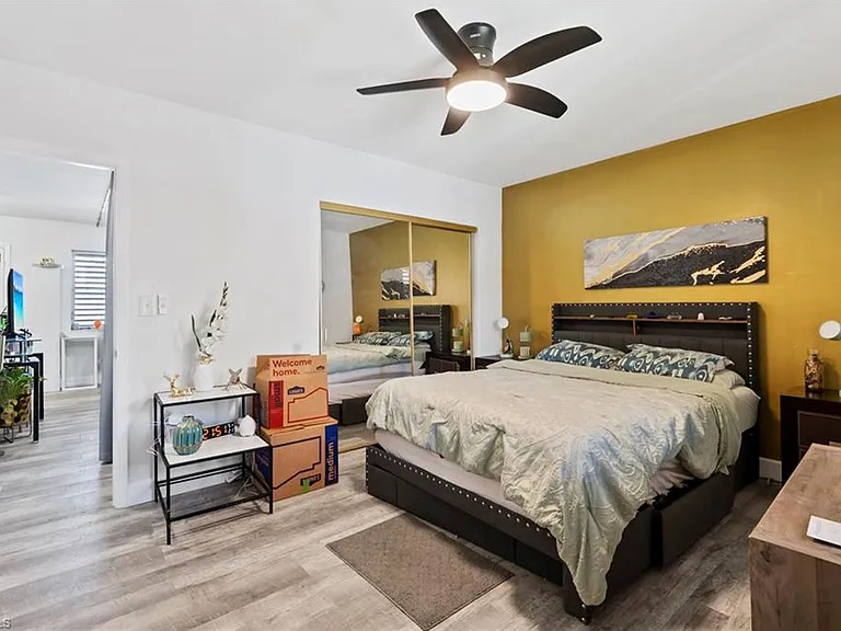 167 N Collier Blvd #V9 — Photo 9