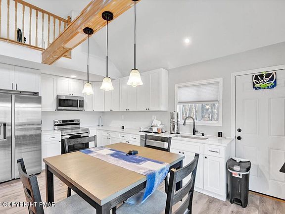 4th image of 306 Timber Hill Rd