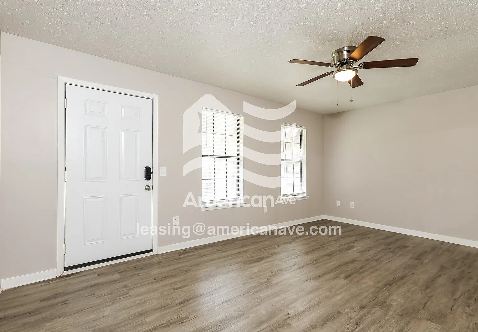 3 bed, 2.0 bath, 1079 sqft, $1,217 — Photo 4