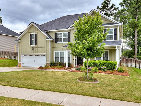 2nd image of 842 Leyland Ln