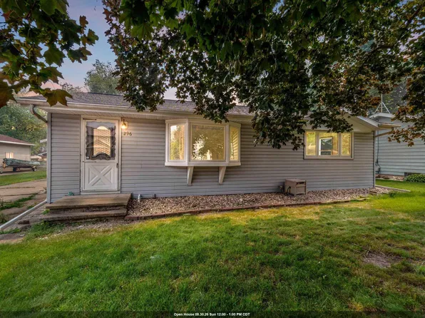 296 S Washington St, Berlin, WI 54923