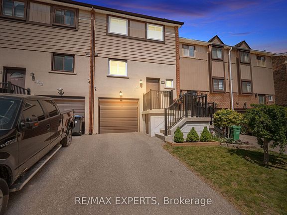 4th image of 161 Moregate Cres #15