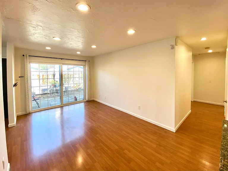 3904 Taubeh Ct — Photo 15