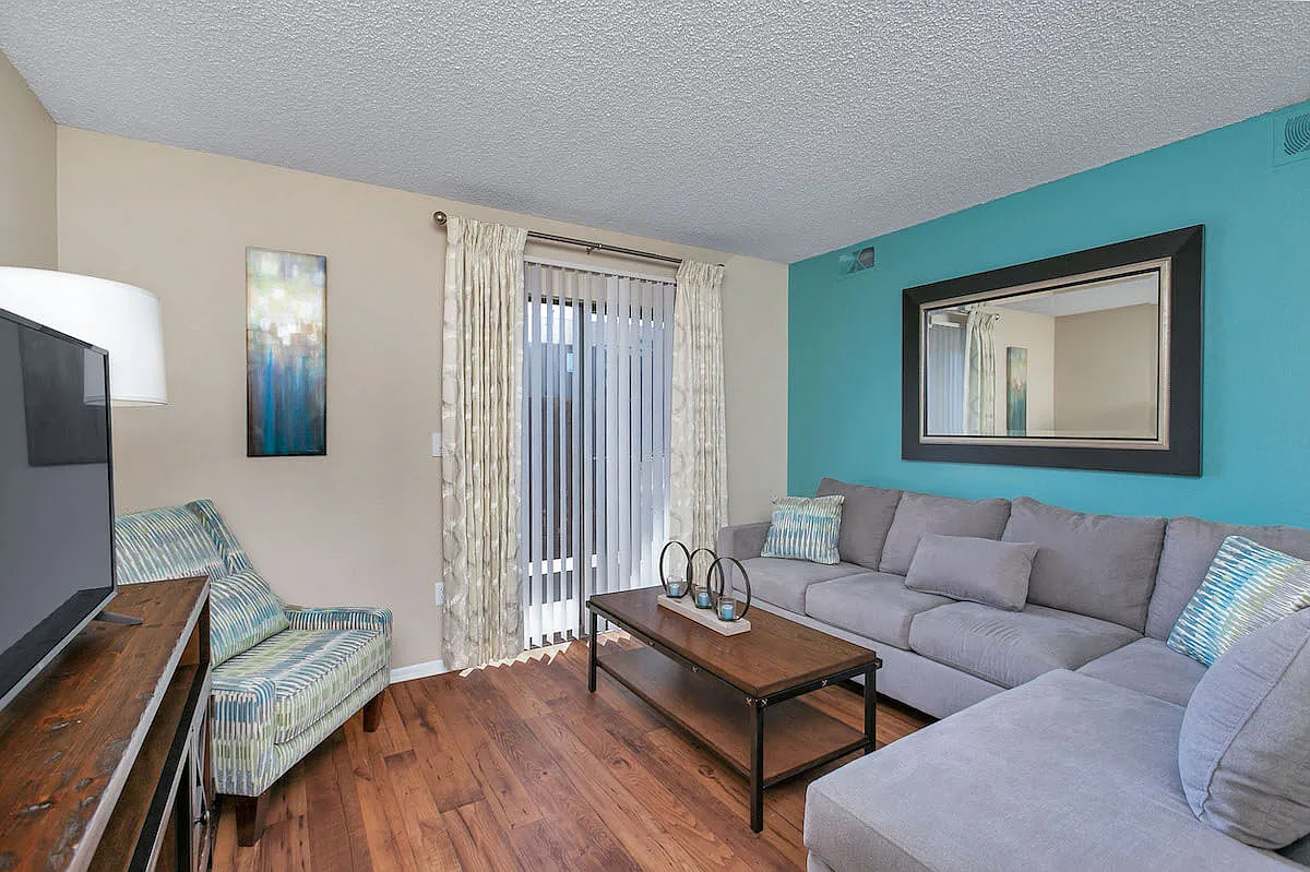 Brookwood Apartments — Photo 2