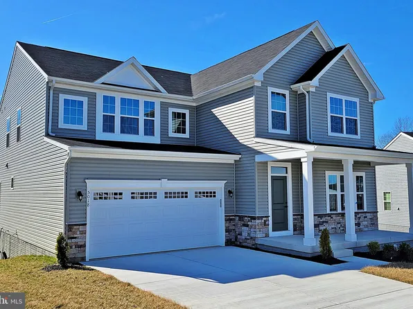 5018 Birch Leaf Cir, Fredericksburg, VA 22407