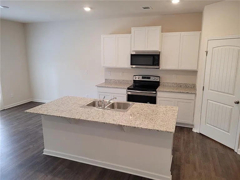 89 Rapps Ave — Photo 2