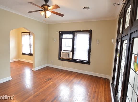 3rd image of 2527 Shelby St APT 5