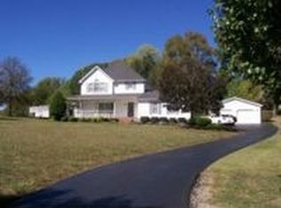 166 Sturbridge Dr, Tullahoma, TN 37388