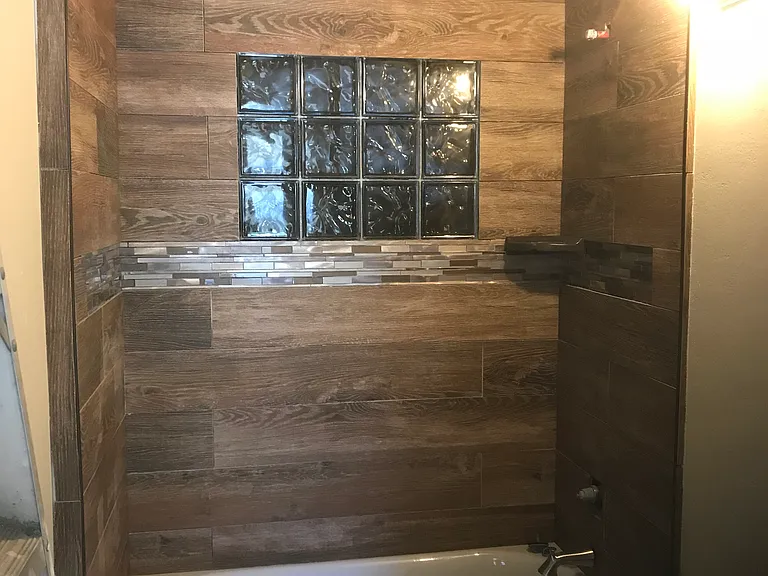 105 Lombardy Ln — Photo 8
