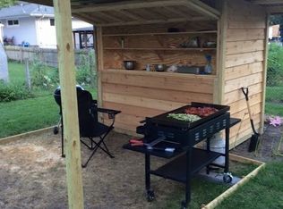 204 Augusta Dr, Mahomet, IL 61853