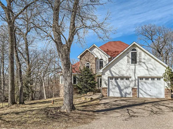 466 Carriage Ln, Hudson, WI 54016