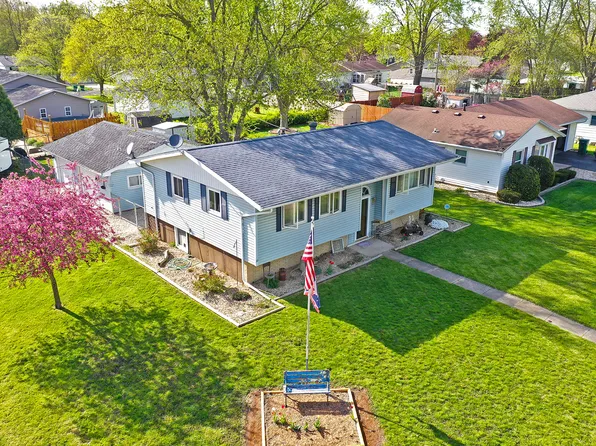 1802 Herbert St, Streator, IL 61364