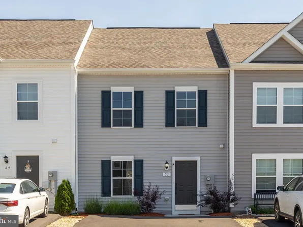 53 Loblolly Dr, Bunker Hill, WV 25413