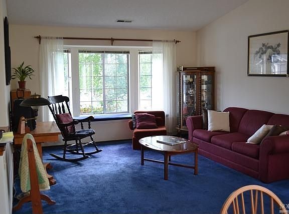 2nd image of 513 Kings Canyon Ct