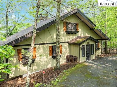 121 Clubhouse Road, Banner Elk, NC, 28604