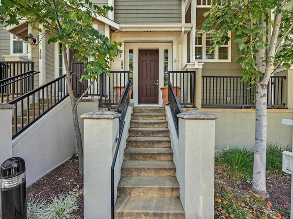 259 Birch Creek Dr, Pleasanton, CA 94566