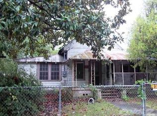 409 Benton St, Pembroke, GA 31321