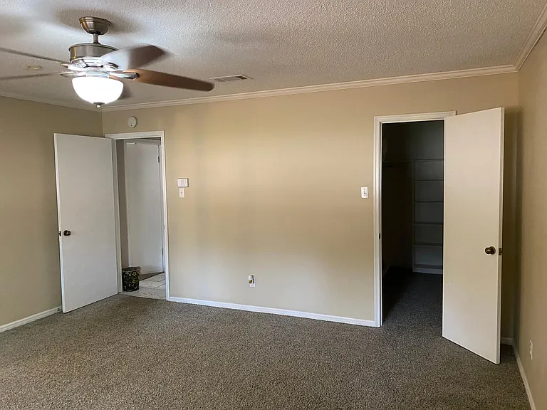 1006 Caspian Ln — Photo 22
