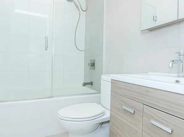 934 Jefferson Avenue image 23 of 36