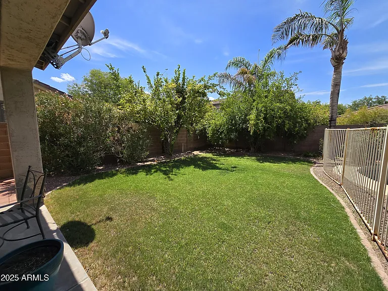 223 W Pelican Dr — Photo 27