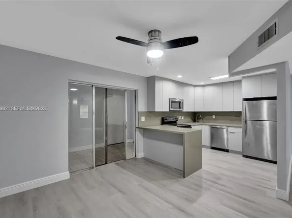 5963 NW 25th Ct #210, Fort Lauderdale, FL 33313