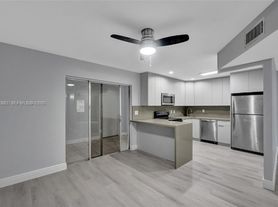 5963 NW 25th Ct, Fort Lauderdale, FL