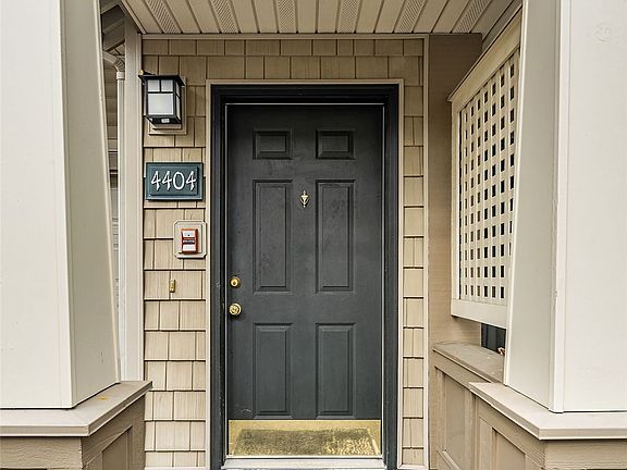 2nd image of 4404 248th Lane SE