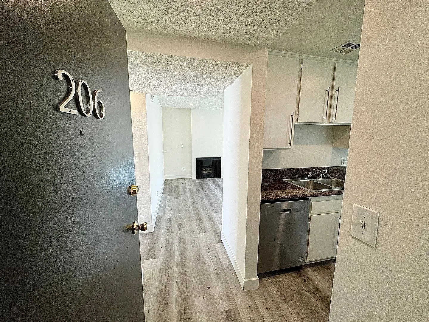 can371 — Photo 2