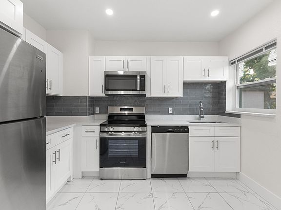 Large Kitchen with beautiful countertops