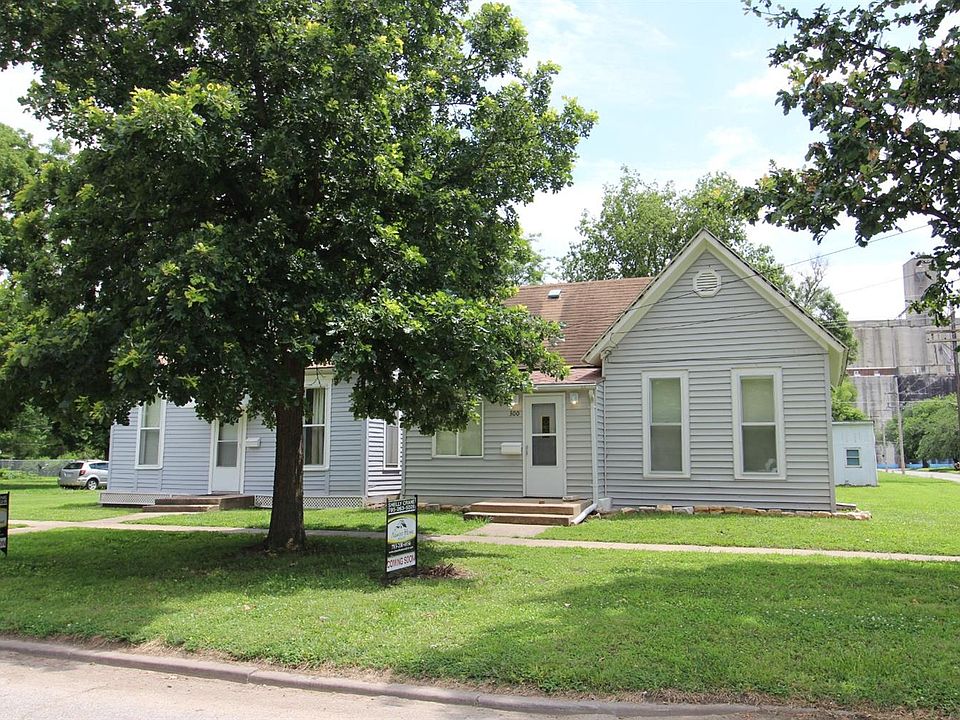 1st image of 300 NE 5th St