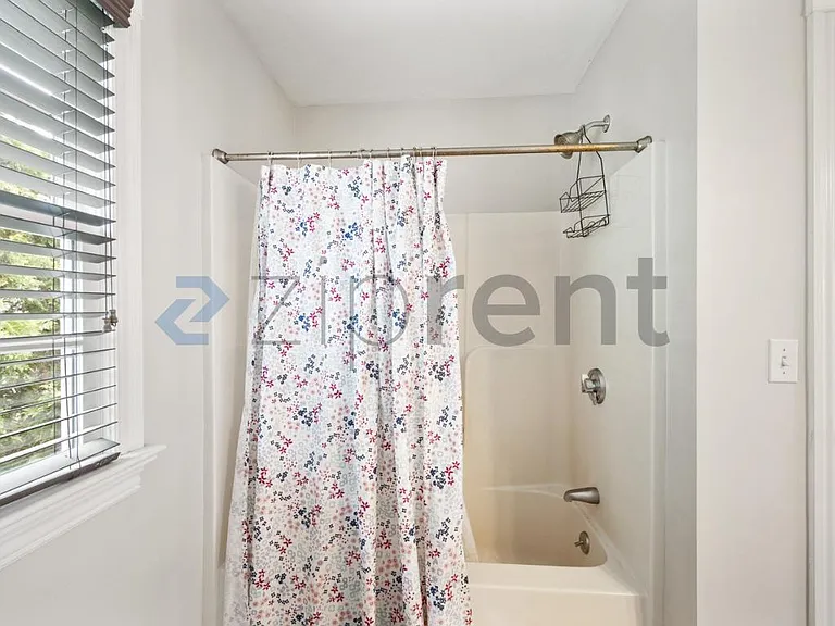 209 State St — Photo 27