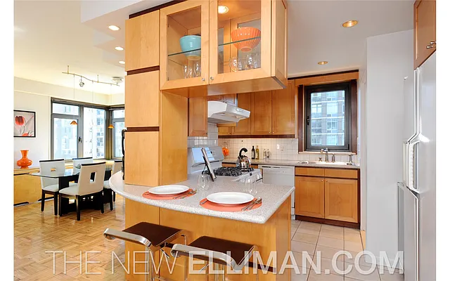 Sold by Douglas Elliman | media 16
