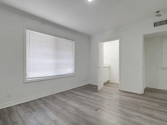 5th image of 736 Grand Ave #B