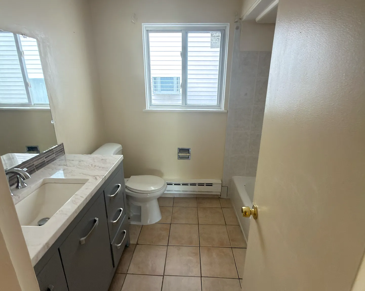 37 Sherman St — Photo 3