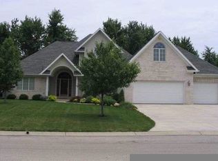 808 Evergreen Way, Yorktown, IN 47396