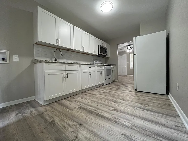 316 Adamson Ave #B — Photo 4